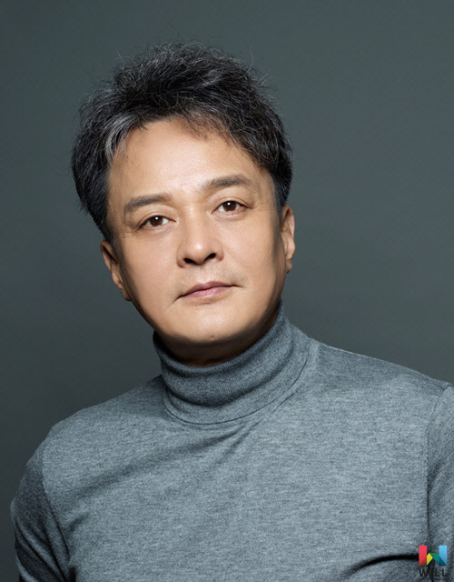 충북지방경찰청은 26일 조씨에게 성추행 등 피해를 본 학생과 졸업생 다수 진술을 확보해 수사하고 있다고 밝혔다. <윌엔터테인먼트 홈페이지>